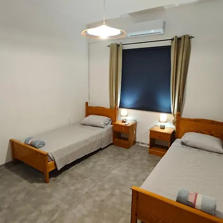 Center Spacious * ニコシア