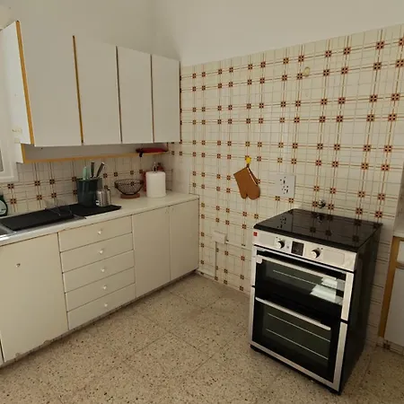 Center Spacious نيقوسيا