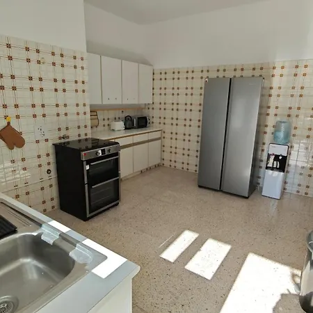 Center Spacious * Никосия